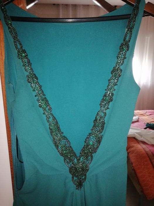 Vestido verde fluído, tamanho M