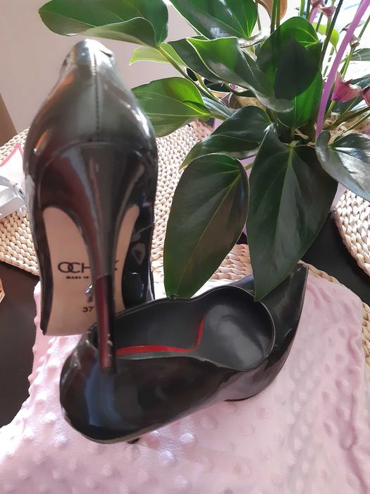 Szpilki Ochnik rozmiar 37