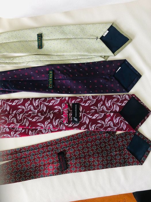 Галстуки чоловічі нові