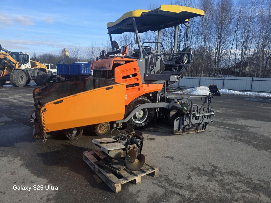 Vogele 1303-3i  Rozściełacz Vögele SUPER 1303-3i 2015r. Dynapac, Vogele