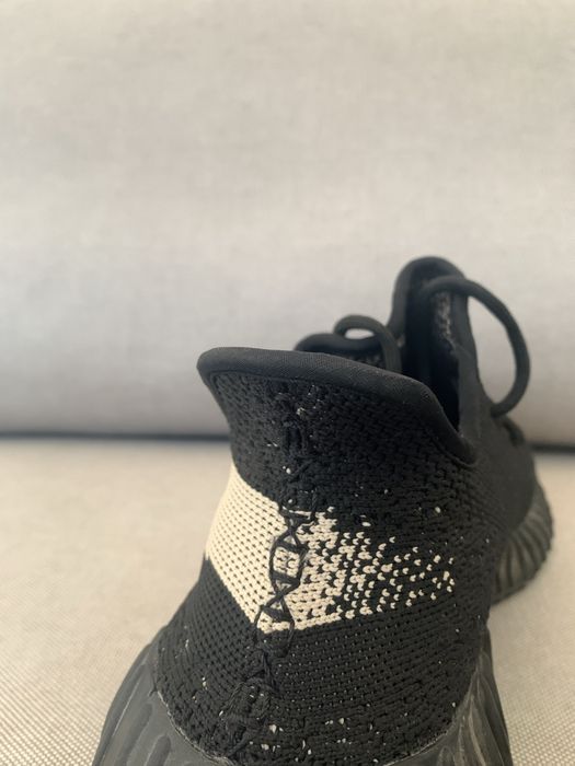 Yeezy Boost 350 Black