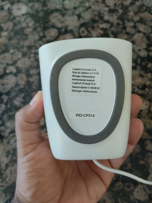 Colunas Logitech como novas