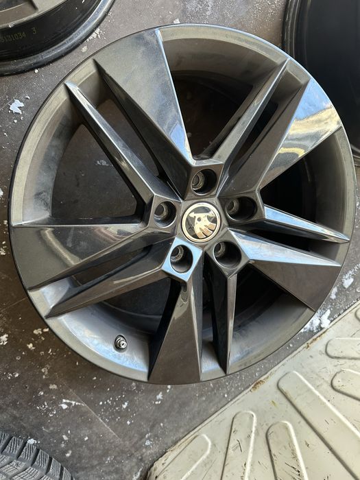Диски Skoda Шкода R17 ET41 6.5J 5-112 комплект з Німеччини