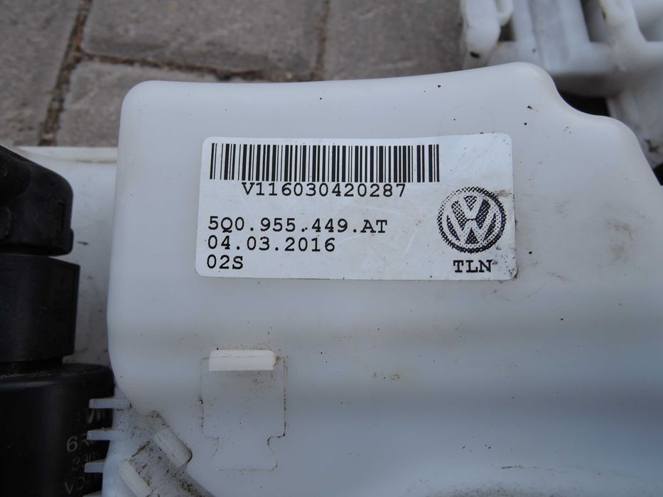Zbiorniczek Spryskiwaczy VW GOLF VII AUDI A3 8V 5Q0.955.449.AT