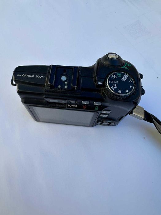 Câmara Digital Olympus SP-350 8MP com Zoom Óptico – Funcional