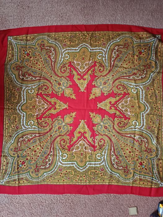 Продам платок шерстяной