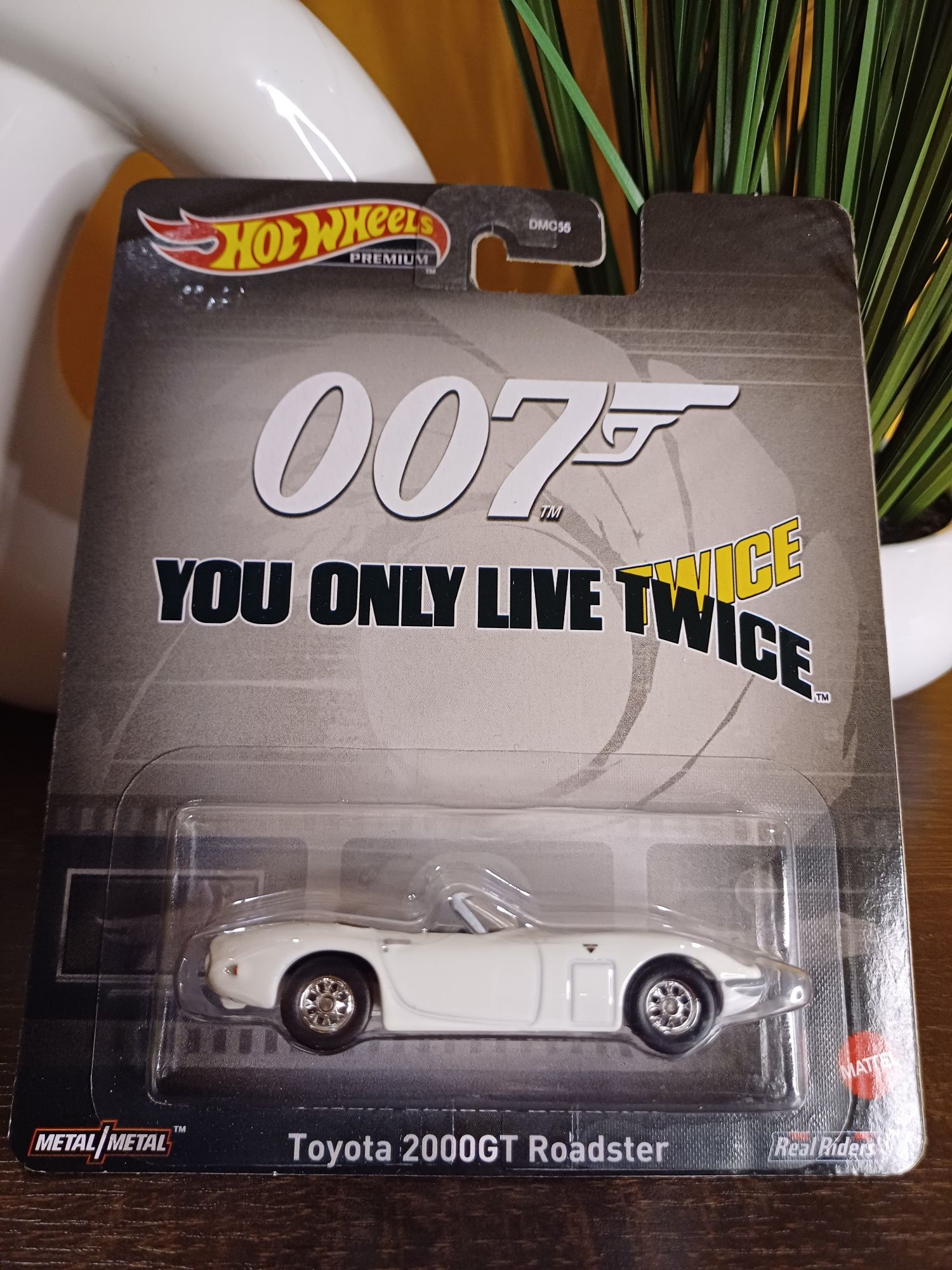 Hot Wheels Premium 007 You Only Live Twice, Toyota 2000GT Roadster