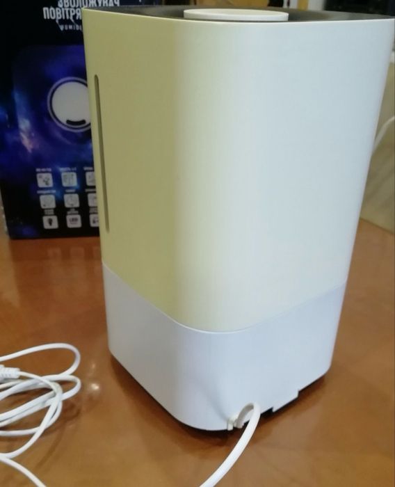 Зволожувач повітря Neoclima SP-55W