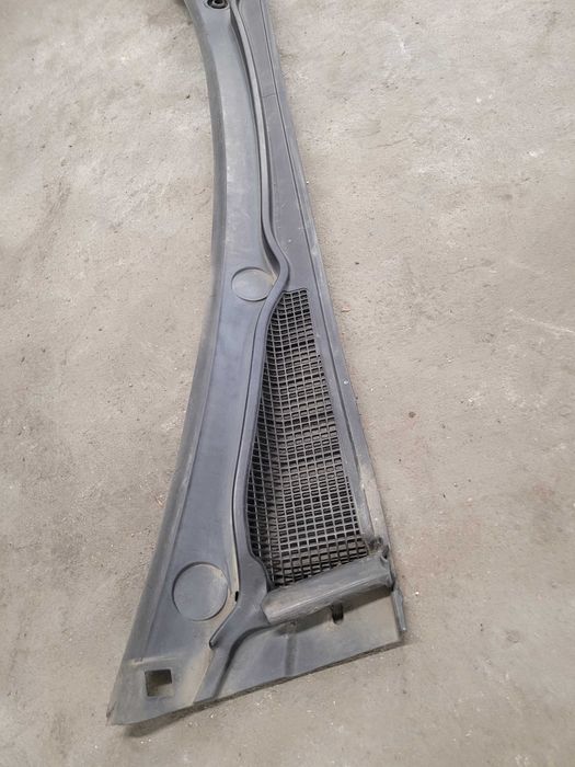 Podszybie plastikowe Renault Clio IV 668.115.228 R