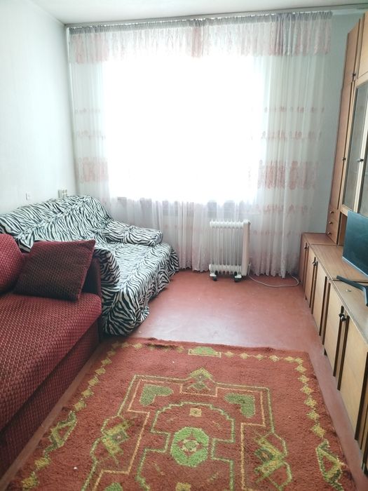 Здам 1к комунальну квартиру, м. Чернігівська — 15 хв.