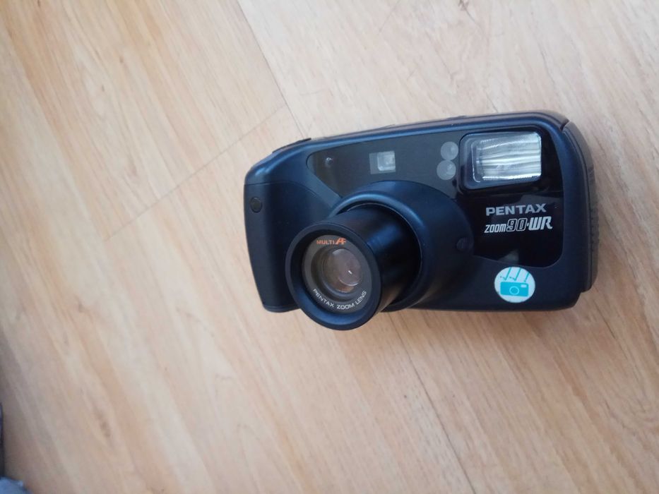 Відмінний плівковий фотоапарат Pentax ZOOM 90-WR чудовий стан