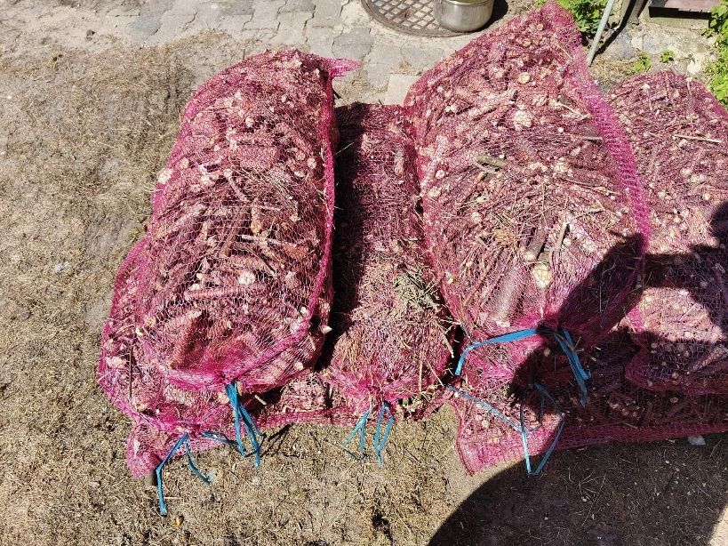 Zrębki opałowe liściaste do 10cm długości,do 5cm grubosć