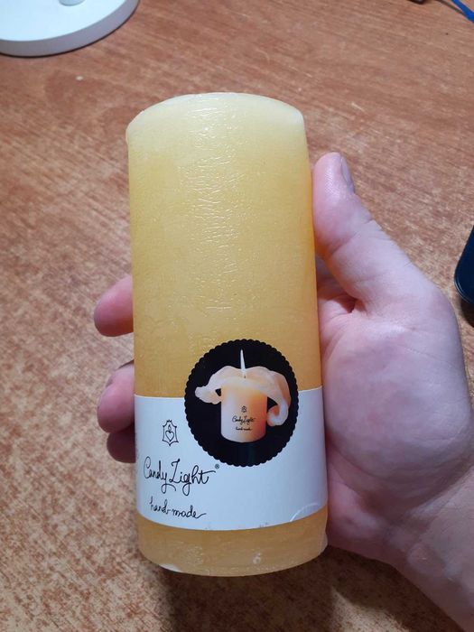 Декоративна свічка ручної роботи Candy Light, 15 см, 60 годин горіння!