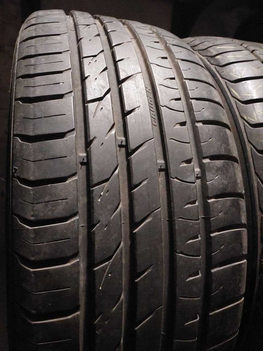 Шини Стан НОВИХ 235/50 R19 пара літо Kumho 6.7мм 2019 рік