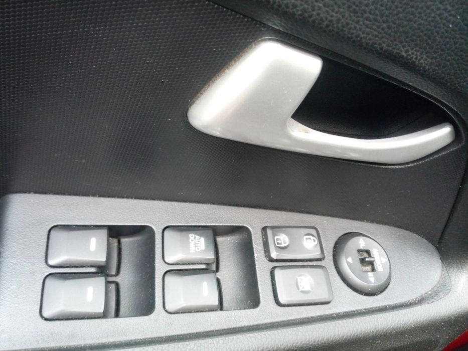 Kia Sportage 2011r 1.6b Niski Przebieg