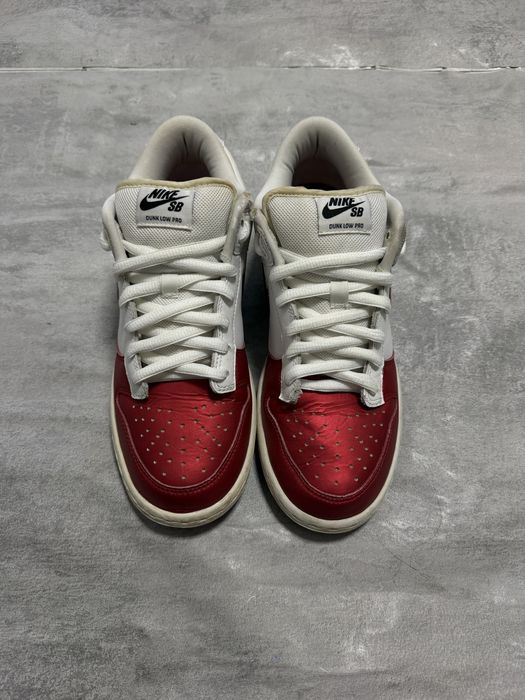 Nike sb dunk low supreme