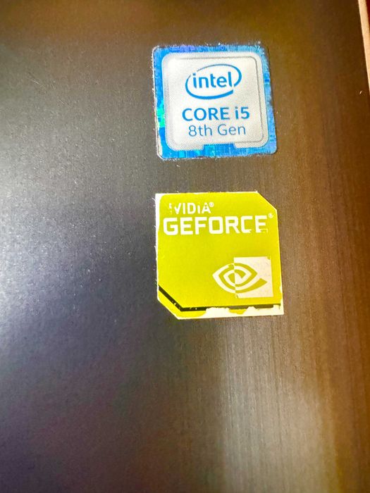 HP Pavilion 15 da-0117np 15.6"/i5-8250 Quad Core/16G/256Gb/Geforce 2GB