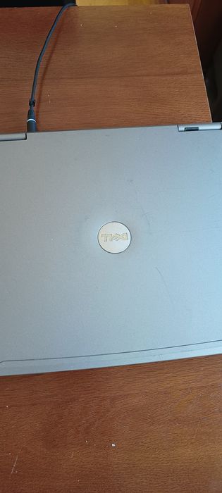 Laptop Dell bez ładowarki