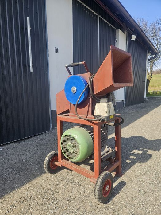 rębak/rozdrabniarka do gałęzi