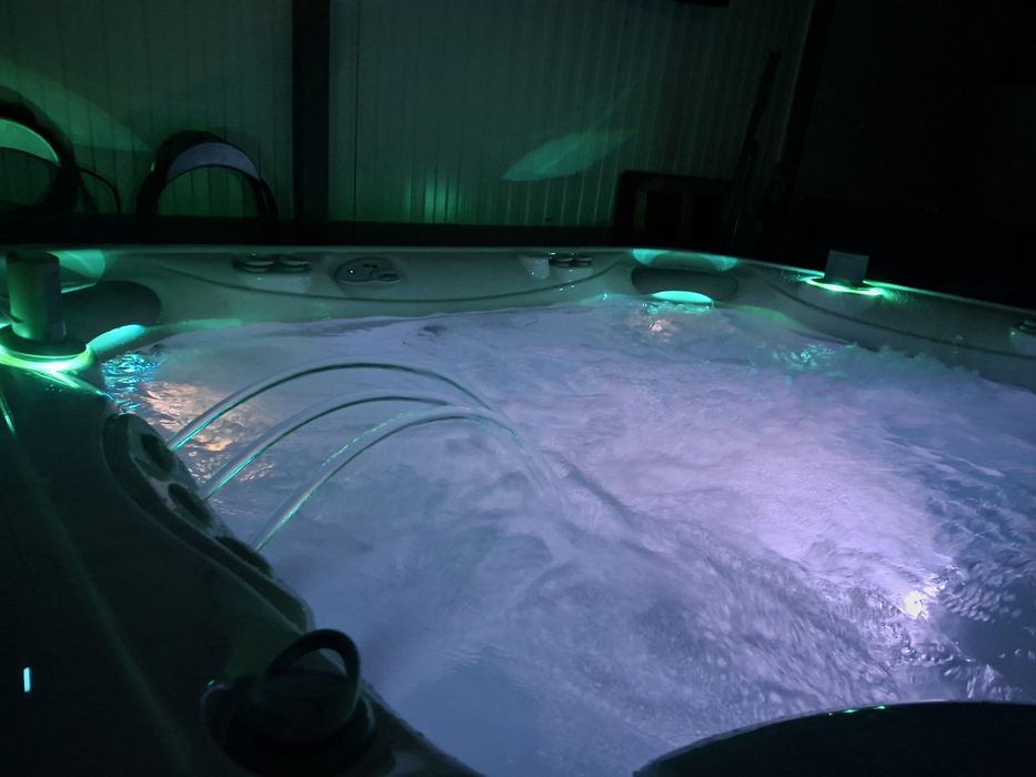 Jacuzzi ogrodowe hotspring