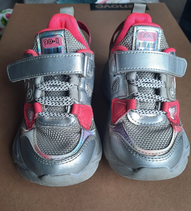 Кросівки дитячі,гарний стан, 28р.