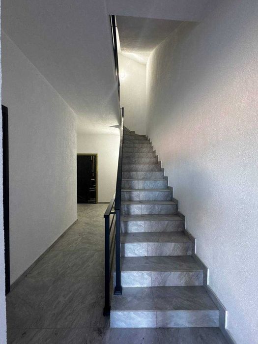 Продаж 2 к + кухня вітальня квартири в смт Запитів БЕЗ КОМІСІЇ. єОселя