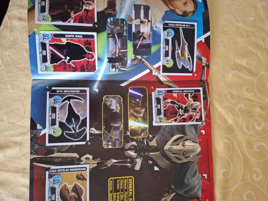 Caderneta de cromos star wars completa