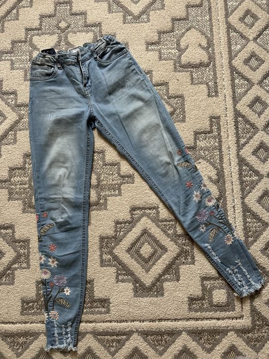Джинси скіні на підлітка або М