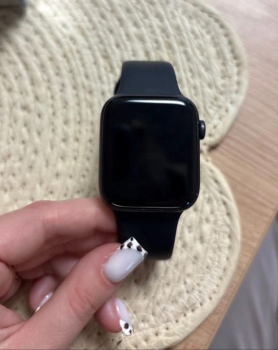 Apple watch SE 44mm cellular