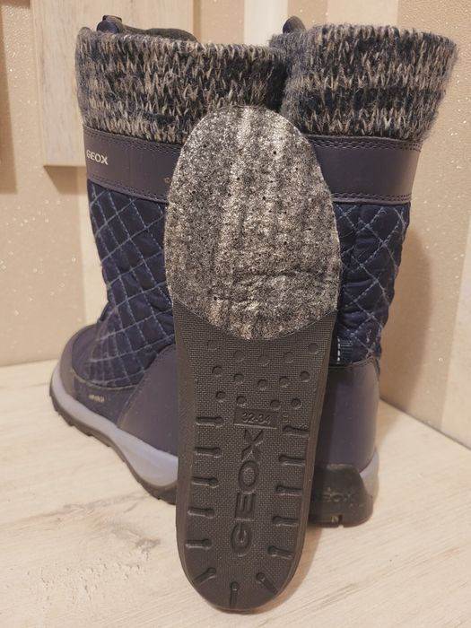 Geox Orizont sniegowce 33 AMPHIBIOX 
Śniegowce J Orizont B G.Abx C J84