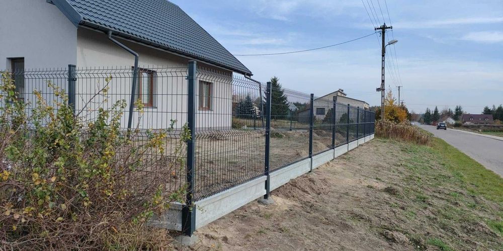 Panele Ogrodzeniowe | Bramy | Furtki | Montaż | Słupki