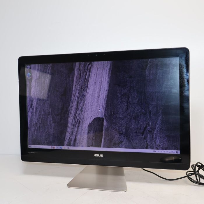 Моноблок Asus Zen AiO ZN220IC