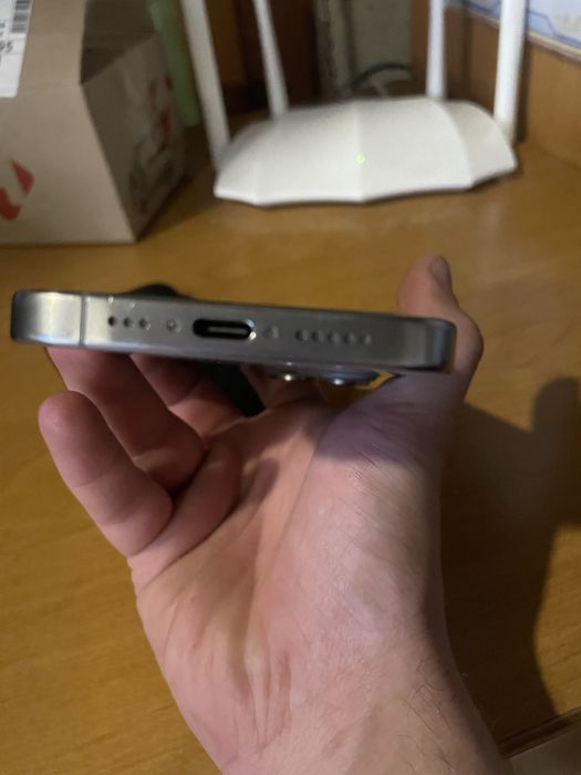 Продам Apple 15 Pro