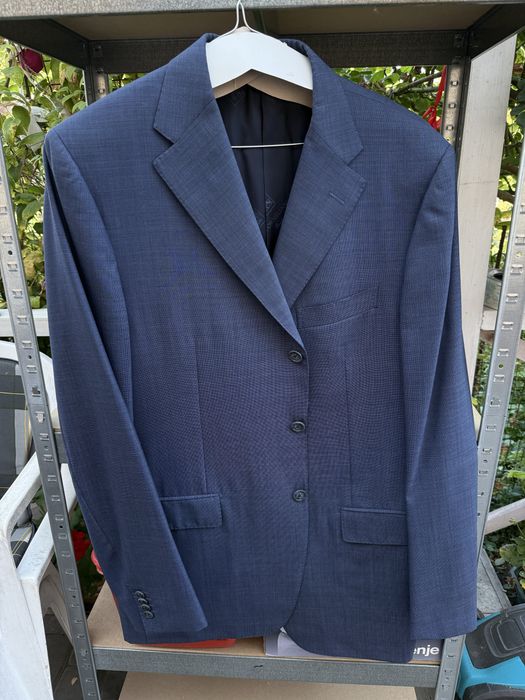 Чоловічий вовняний костюм Corneliani