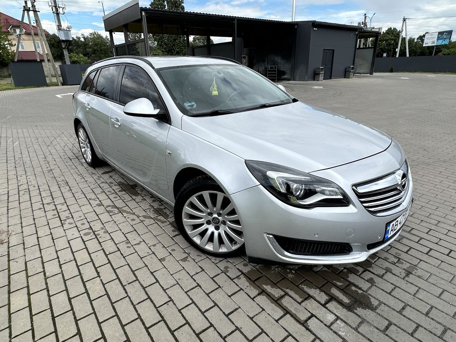 Продам Opel  Insignia 2014 рік
