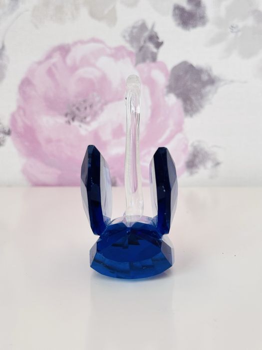 Figurka ozdobna , szklany kryształowy łabędź