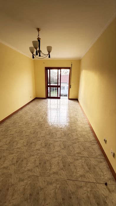 Apartamento T2 para arrendar em São João de Vêr, Santa Maria da Feira