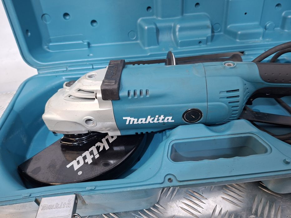 Makita Кутова шліфувальна машина Makita GA 9020R