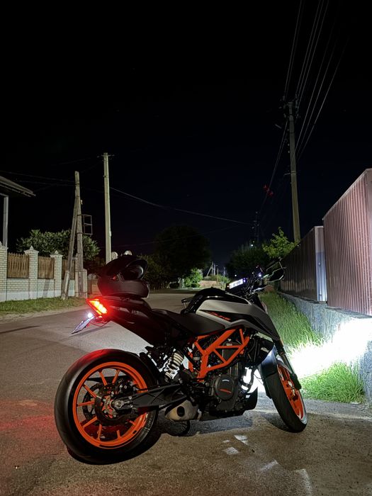 KTM DUKE 390 2021
