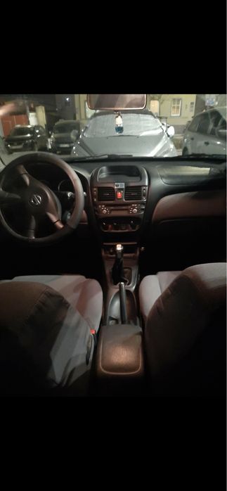 Nissan Almera 2003r. 1.5 benzyna