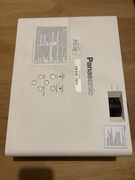 Projektor panasonic