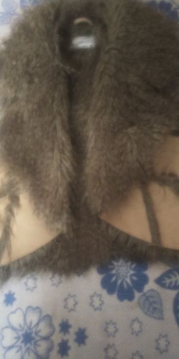 Хутряна желетка безрукавка хутрова тепла  жилетка