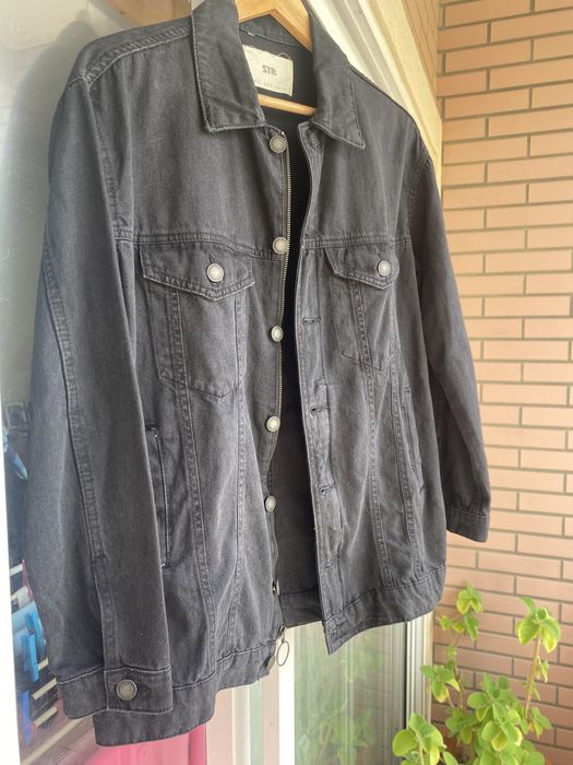 Blusão ganga preto Stradivarius S