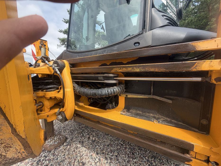 Sprzedam koparko-ładowarke JCB CX3