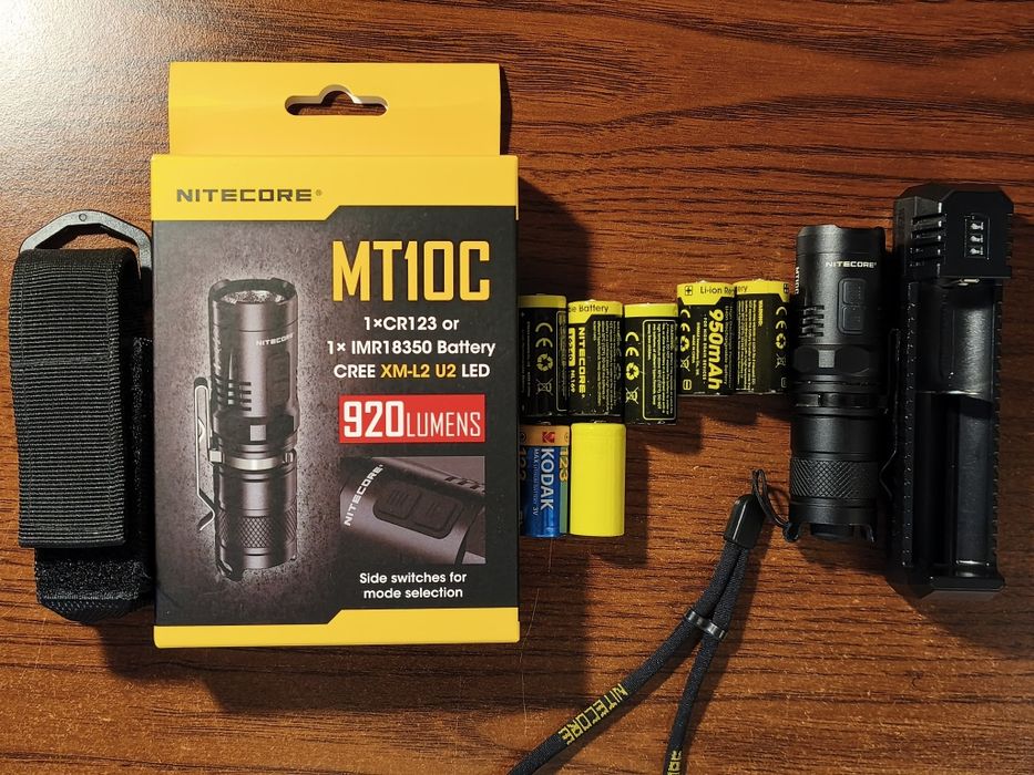 Продам фонарь Nitecore mt10c