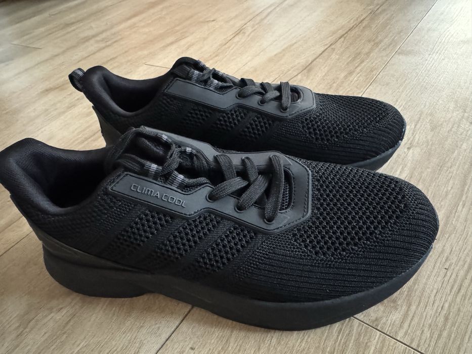 Чоловічі кросівки сітка