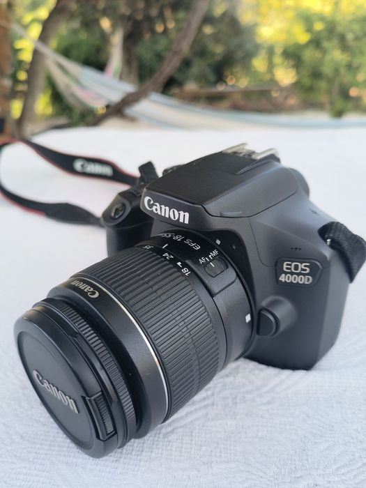 Câmera Canon 4000D*Como Nova*+ lente 18-55m +cartão SD 64gb
