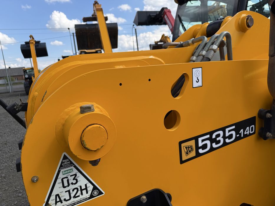 JCB 535-140 погрущик manitou