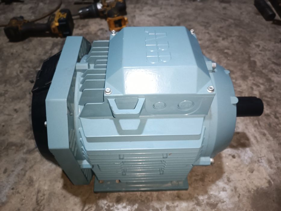 Электродвигатель abb 7,5 квт-1500об.