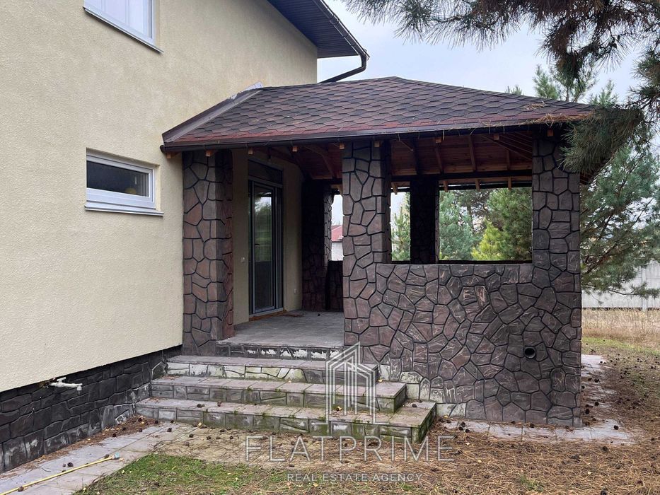 Продам будинок 240м² з майже завершеним ремонтом 20 сотих землі Без комісії